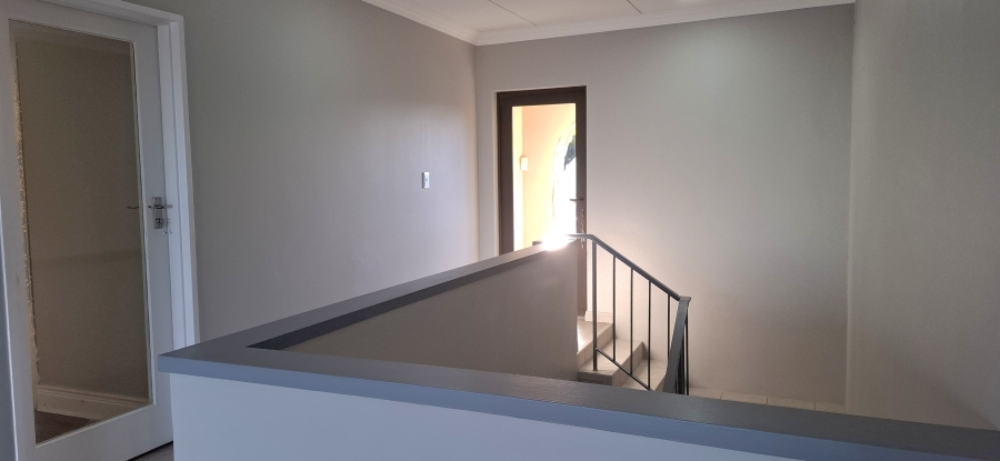 4 Bedroom Property for Sale in Beacon Bay Eastern Cape